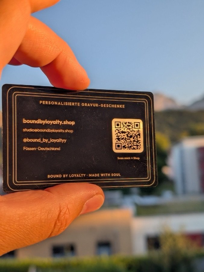 Gravierter QR-Code — scannt wie ein gedruckter