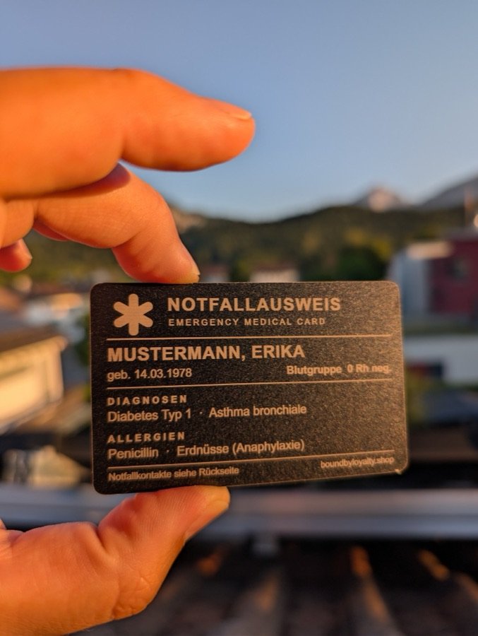 Notfallausweis mit Blutgruppe, Diagnosen und Allergien